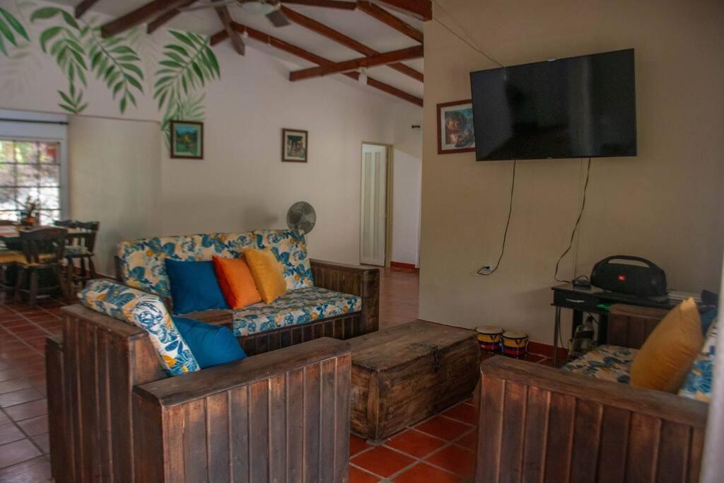 Finca Las Gaviotas - Mulalo, Yumbo Villa Bagian luar foto